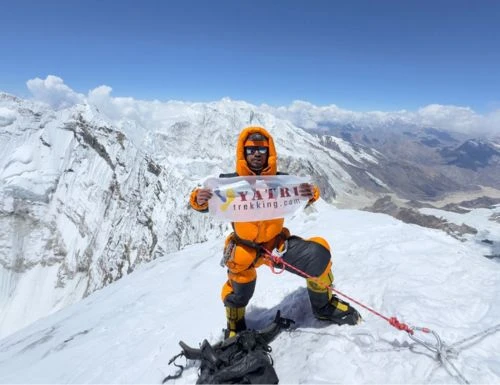 Sommets de 7 000 m au Népal