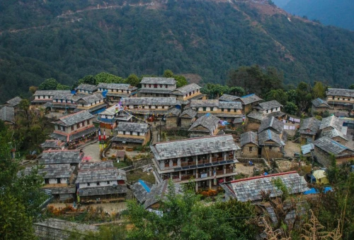 Maison traditionnelle népalaise dans la région de l’Annapurna