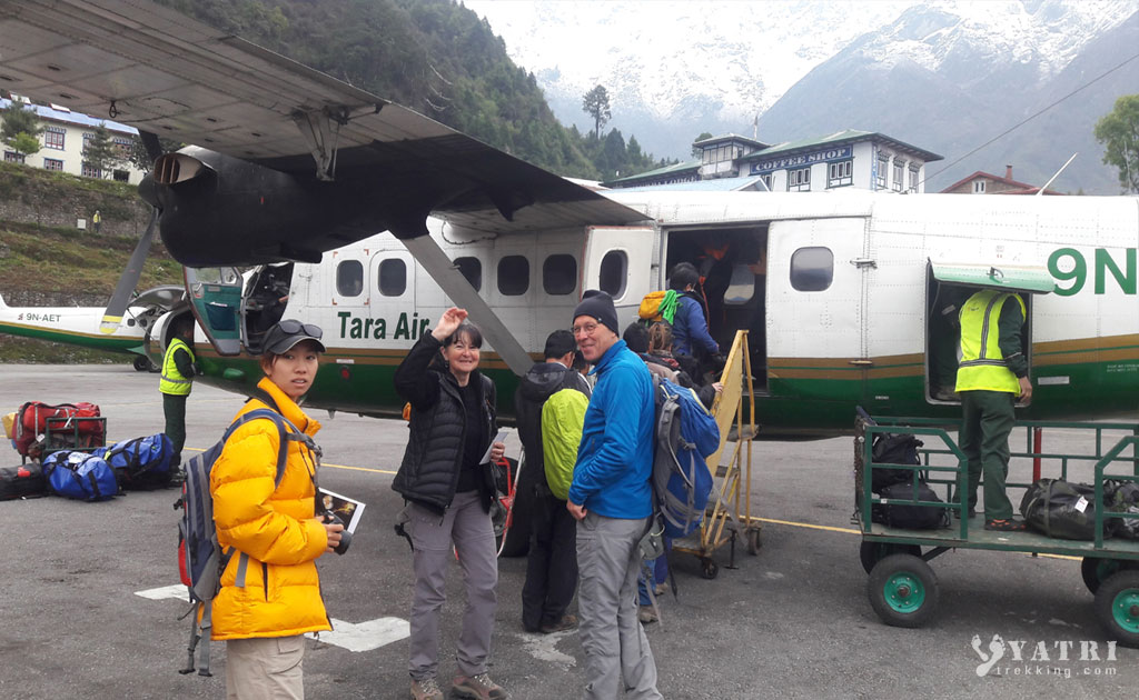 Vues de montagnes entre Lukla et Namche sur le trek de l’Everest Base Camp