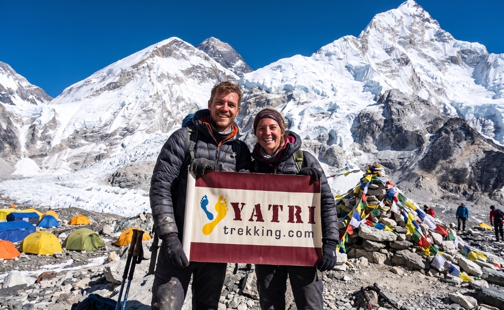 Yatri Trekking aide les couples à vivre un voyage sûr, personnalisé et inoubliable au Camp de Base de l'Everest