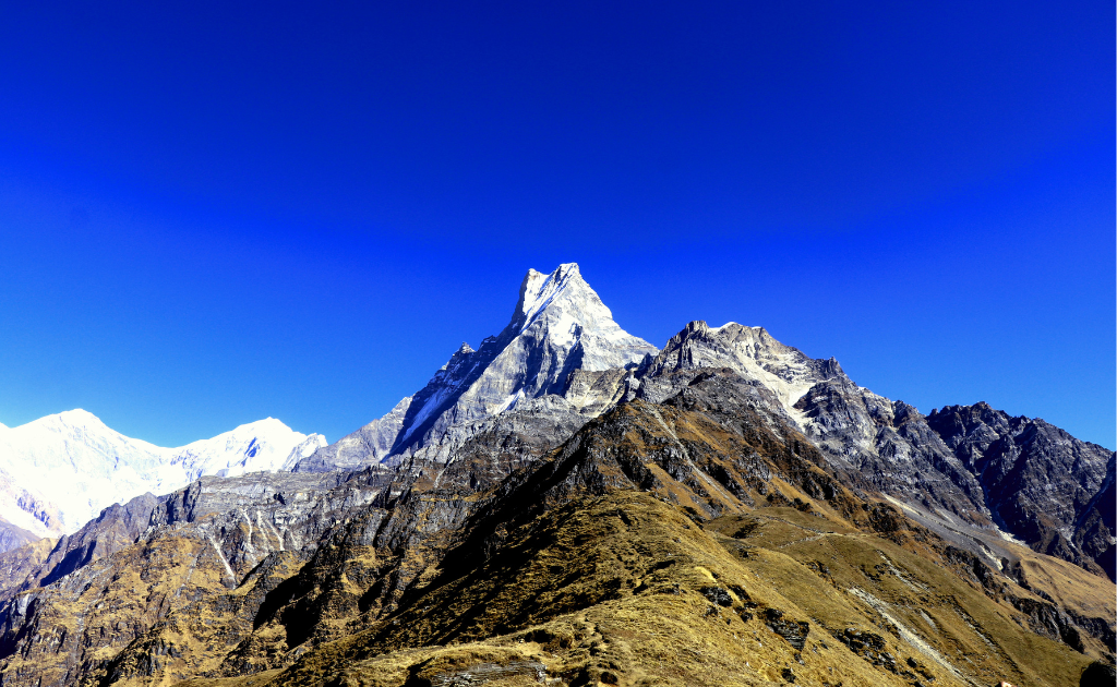 Lumière du matin sur le Machapuchare depuis le point de vue de Mardi Himal