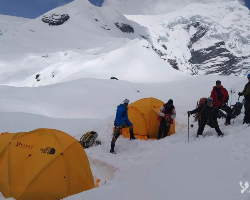 Chulu West High Camp Package Banner X