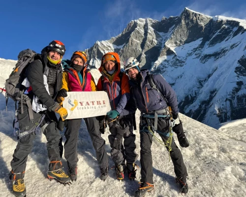 Felicitation Pour Les Courageux Au Sommet Island Peak
